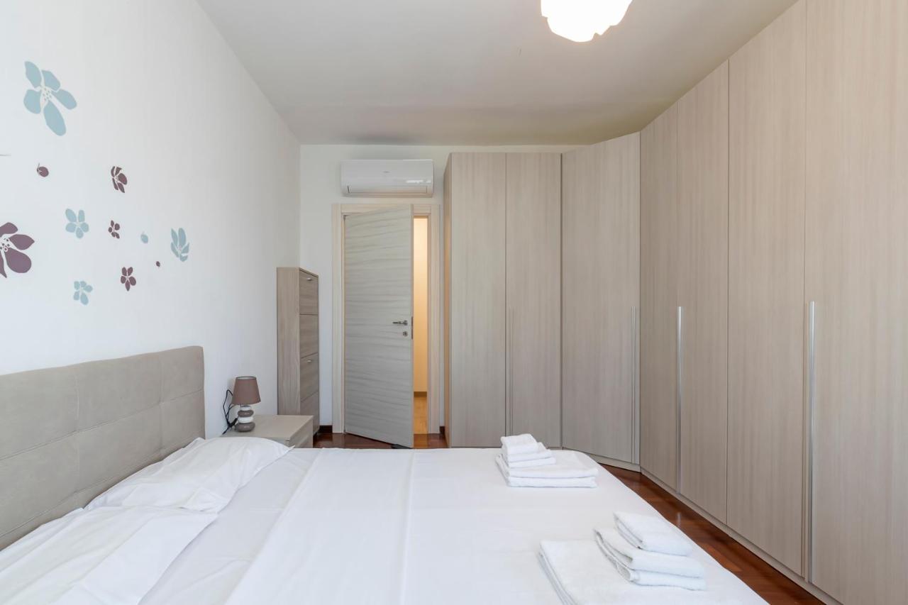Big Apartment - Alcuino 7 Milano Exterior foto
