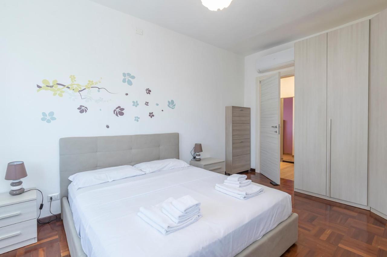 Big Apartment - Alcuino 7 Milano Exterior foto